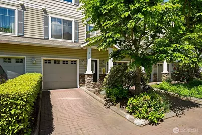 5710 198th Street SW #D, Lynnwood, WA 98036 - Photo 3