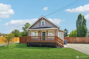 221 3rd Ave NW, Pacific, WA 98047 - Photo 1