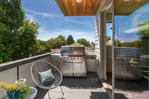 531 N 84th St, Seattle, WA 98103 - Photo 9