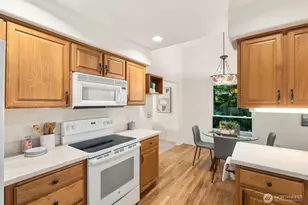 19326 2nd Dr SE, Bothell, WA 98012 - Photo 9