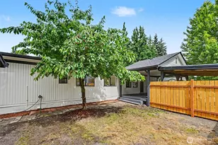 20006 117th St E, Bonney Lake, WA 98391 - Photo 29