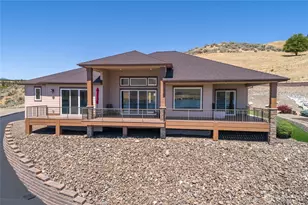 229 Apple Ave, Chelan, WA 98816 - Photo 5