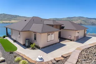 229 Apple Ave, Chelan, WA 98816 - Photo 3