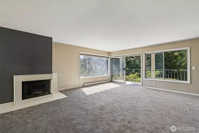 10129 Main St, Bellevue, WA 98004 - Photo 13