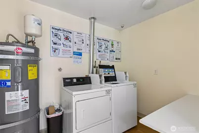 10129 Main St, Bellevue, WA 98004 - Photo 25