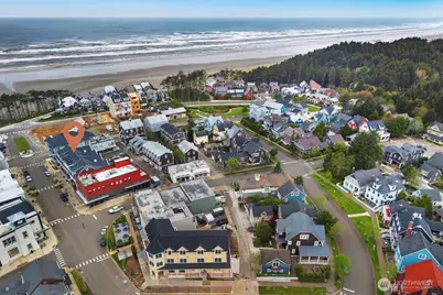 211 Market Street, Pacific Beach, WA 98571 - Photo 27
