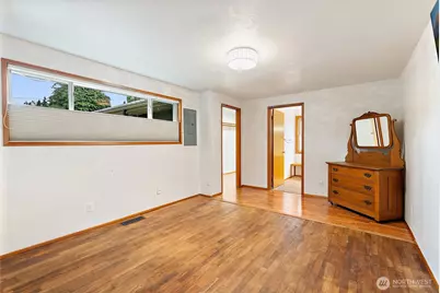 1121 Shelton Avenue SE, Renton, WA 98058 - Photo 17