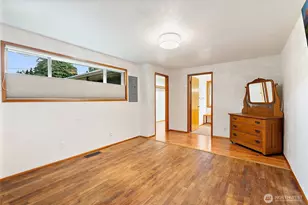 1121 Shelton Ave SE, Renton, WA 98058 - Photo 17