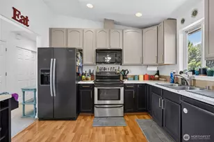 8407 12th St NE, Lake Stevens, WA 98258 - Photo 11
