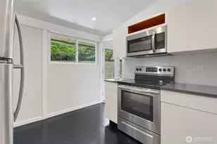 7801 Leschi Rd SW, Lakewood, WA 98498 - Photo 7