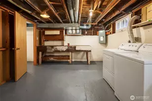 3802 NE 52nd St, Seattle, WA 98105 - Photo 33