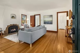 3802 NE 52nd St, Seattle, WA 98105 - Photo 9