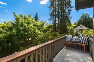 3802 NE 52nd St, Seattle, WA 98105 - Photo 23