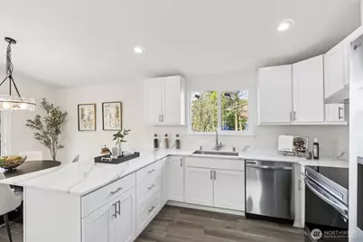 7002 42nd Avenue S, Seattle, WA 98118 - Photo 11