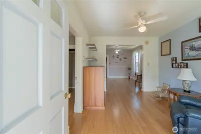 2424 Cleveland Avenue, Everett, WA 98201 - Photo 7