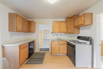 2424 Cleveland Avenue, Everett, WA 98201 - Photo 19
