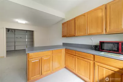 2424 Cleveland Avenue, Everett, WA 98201 - Photo 37