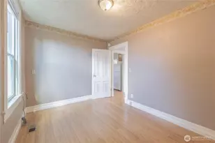 2424 Cleveland Ave, Everett, WA 98201 - Photo 17