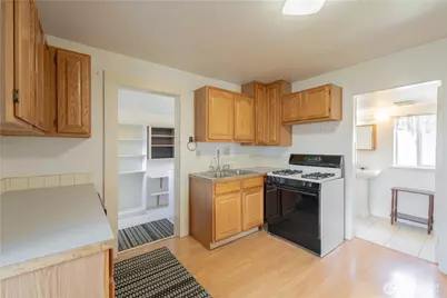 2424 Cleveland Avenue, Everett, WA 98201 - Photo 21