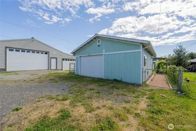2424 Cleveland Avenue, Everett, WA 98201 - Photo 39