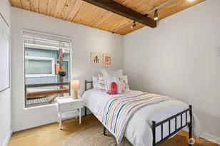 2031 Fairview Ave E, Seattle, WA 98102 - Photo 21