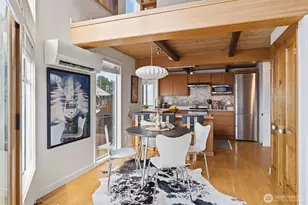 2031 Fairview Ave E, Seattle, WA 98102 - Photo 15