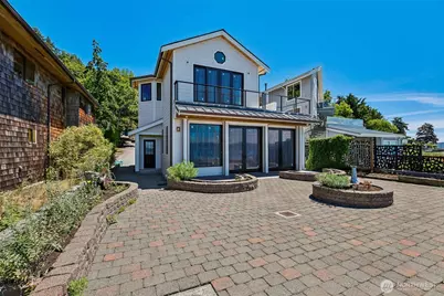 9839 51st Avenue SW, Seattle, WA 98136 - Photo 3