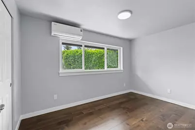 5801 214th St SW, Mountlake Terrace, WA 98043 - Photo 9