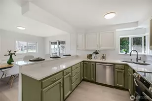 6815 S 120th Pl, Seattle, WA 98178 - Photo 13