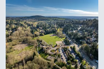 7238 Lakemont Boulevard SE, Bellevue, WA 98006 - Photo 35