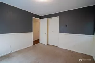 1015 W 5th St, Centralia, WA 98531 - Photo 9