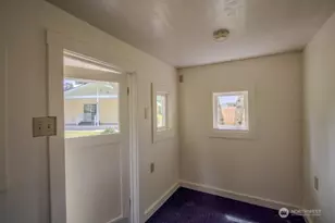 1015 W 5th St, Centralia, WA 98531 - Photo 27