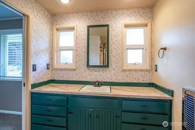 1015 W Fifth Street, Centralia, WA 98531 - Photo 17