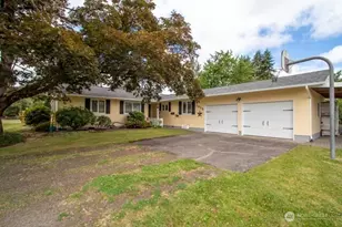 1015 W 5th St, Centralia, WA 98531 - Photo 1