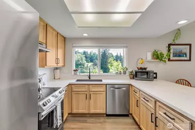 8407 18th Avenue W #11-205, Everett, WA 98204 - Photo 7