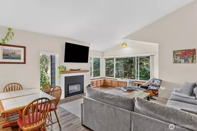 8407 18th Avenue W #11-205, Everett, WA 98204 - Photo 9