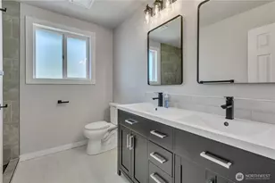 10528 25th Ave E, Tacoma, WA 98445 - Photo 15