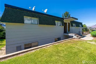 933 N Baker Ave, East Wenatchee, WA 98802 - Photo 9