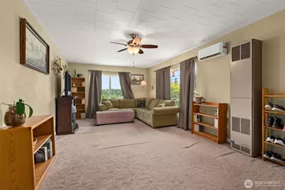 829 Jackson Avenue, Raymond, WA 98577 - Photo 7