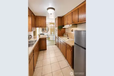 5919 19th Ave S, Seattle, WA 98108 - Photo 3