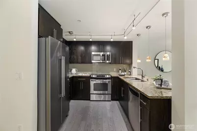 511 100th Avenue NE #109, Bellevue, WA 98004 - Photo 5