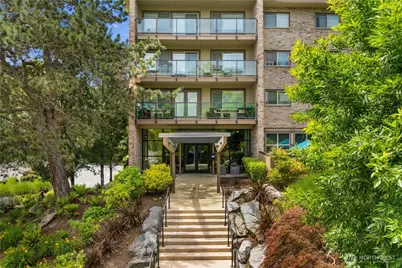 511 100th Avenue NE #109, Bellevue, WA 98004 - Photo 1