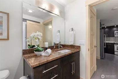 511 100th Avenue NE #109, Bellevue, WA 98004 - Photo 23