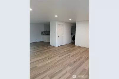 12202 107th Avenue Ct E, Puyallup, WA 98374 - Photo 3