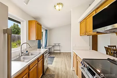 6524 64th Place NE, Marysville, WA 98270 - Photo 5