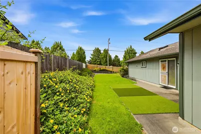 6524 64th Place NE, Marysville, WA 98270 - Photo 21