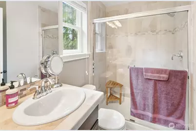 21410 40th Court W, Mountlake Terrace, WA 98043 - Photo 21
