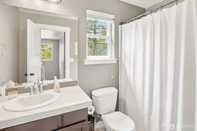 21410 40th Court W, Mountlake Terrace, WA 98043 - Photo 29