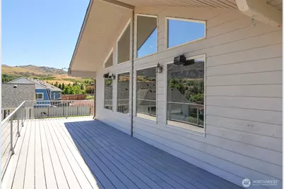 2961 Riviera Boulevard, Malaga, WA 98828 - Photo 19