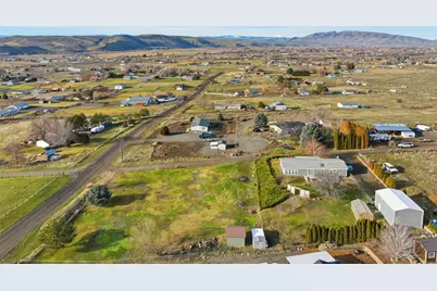 401 Clemans View Road, Selah, WA 98942 - Photo 13